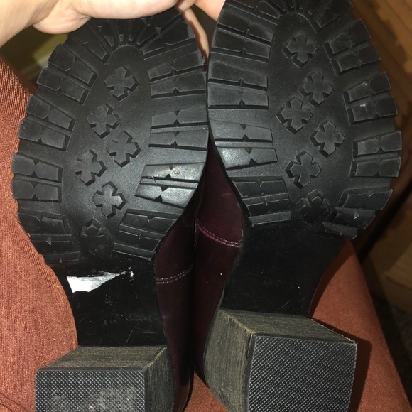 Maroon Steve Madden Booties - Picture 2 of 3